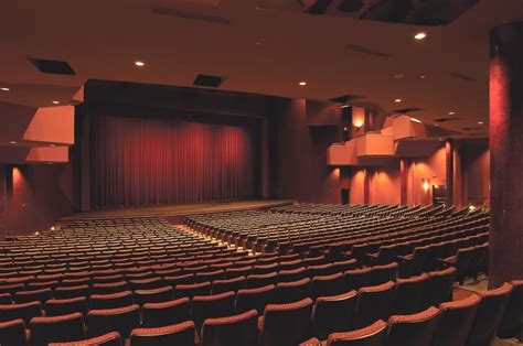 Thrasher horne - The Thrasher-Horne Center is a performing arts venue and conference center owned and operated by St. Johns River State College. It is located on the Orange Park campus at 283 College Drive in ...